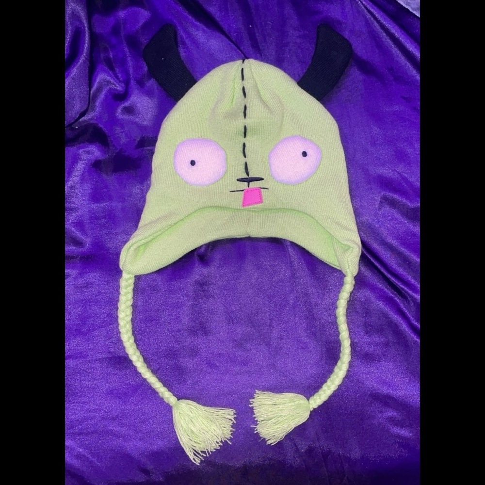 🦇GIR BEANIE FOR SALE‼️